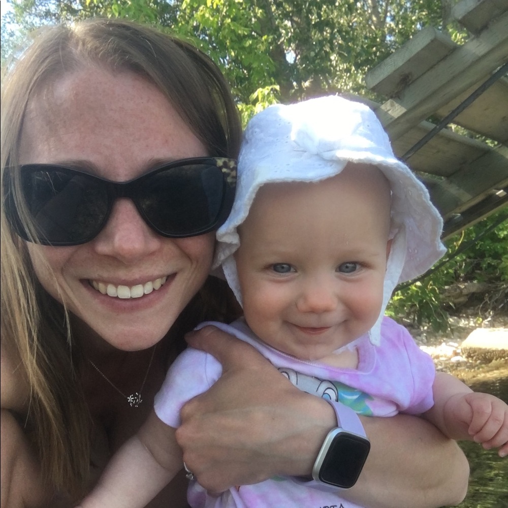 Meet your Posher, Lia